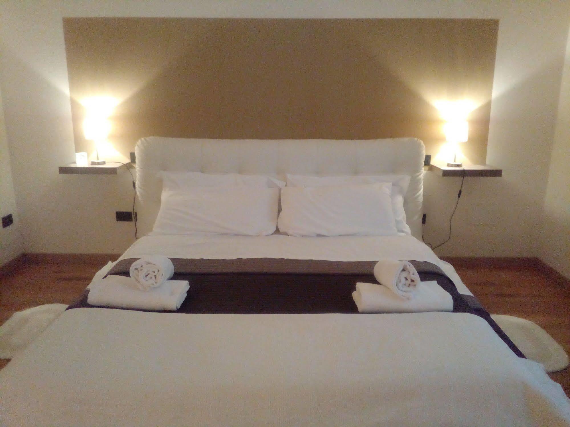 Relais Villa Lezard Lazise Exterior photo